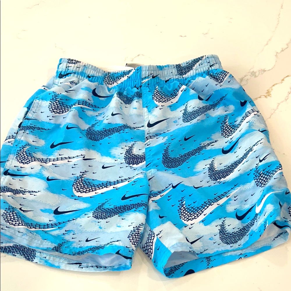 Nike boys swim trunks L